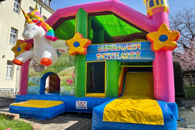 huepfburg multiplay einhorn mieten in dresden