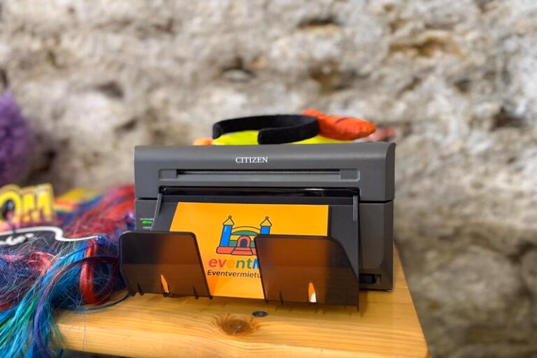 Miete einen Fotodrucker zu der Fotobox in Dresden
