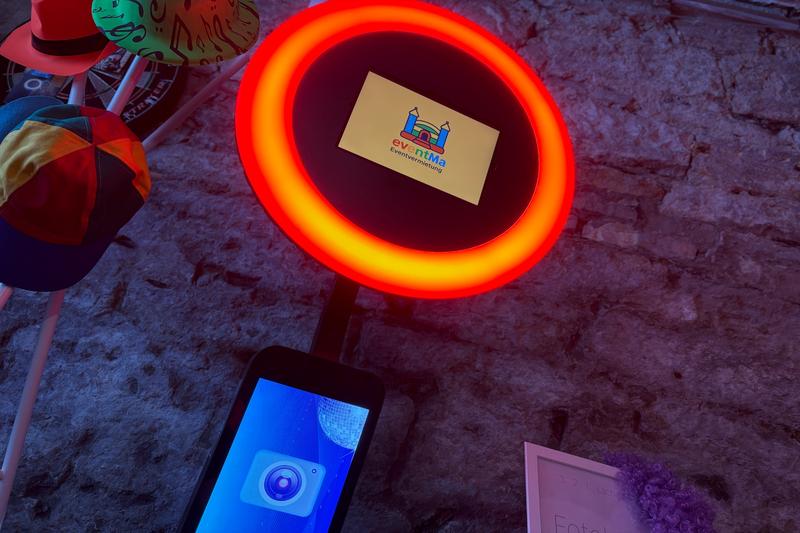 Schwarze Fotobox Erika von eventMa in Dresden